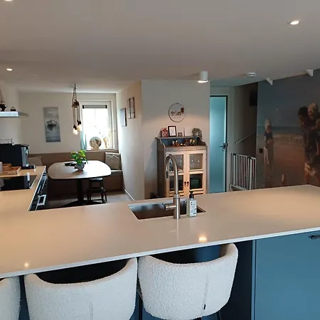 Het Rode Boothuis Semesterbostad *