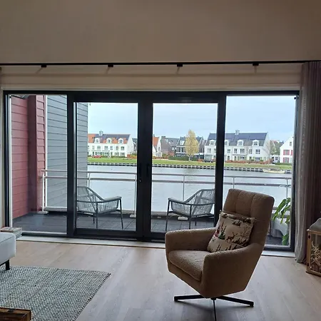 Het Rode Boothuis * Harderwijk